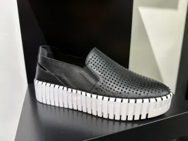 Bartas Leather Sneakers