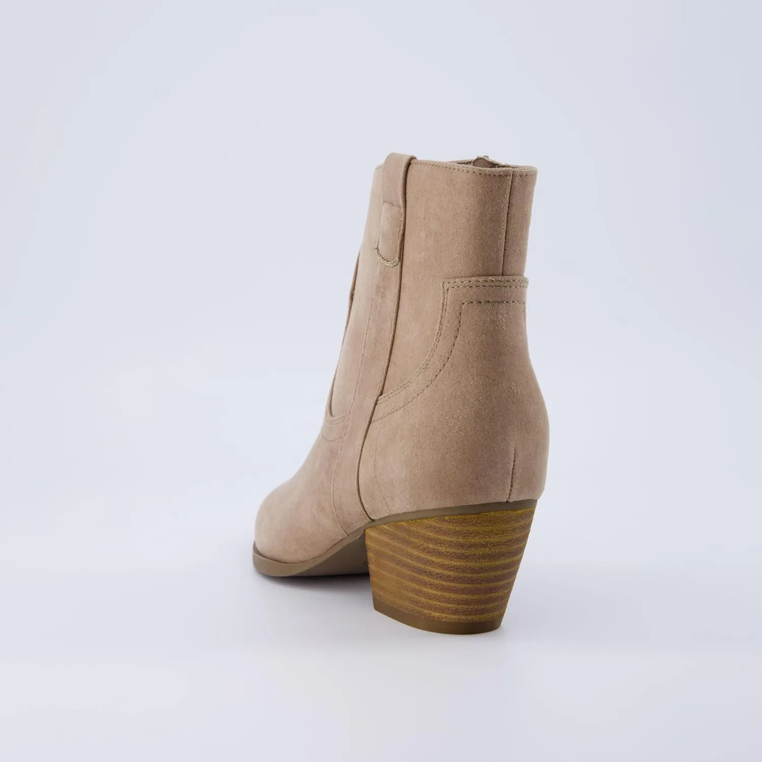 CUSHIONAIRE Women's Outlaw Western boot  Memory Foam, Wide Widths Available