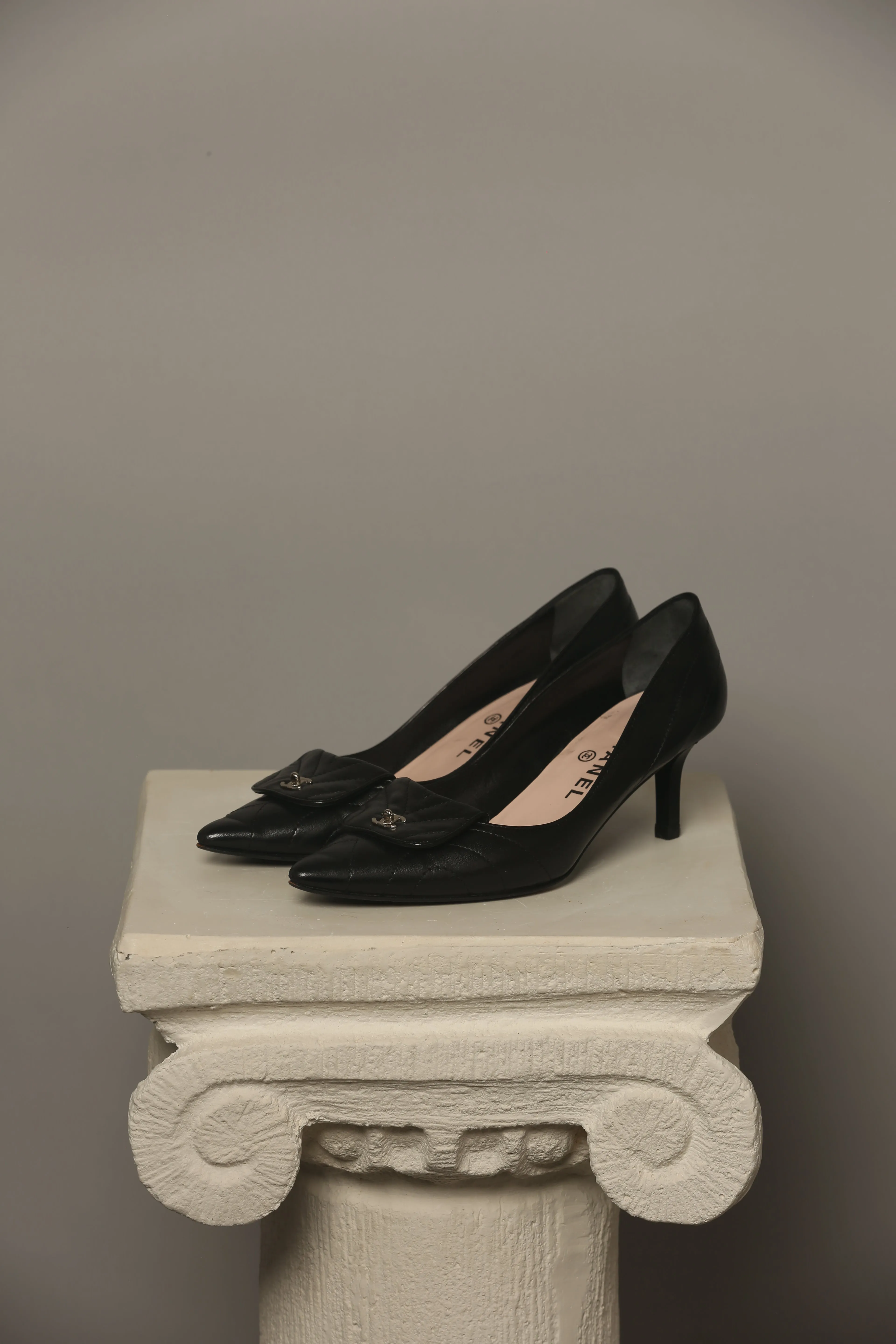 Extremely Rare CHANEL Heels