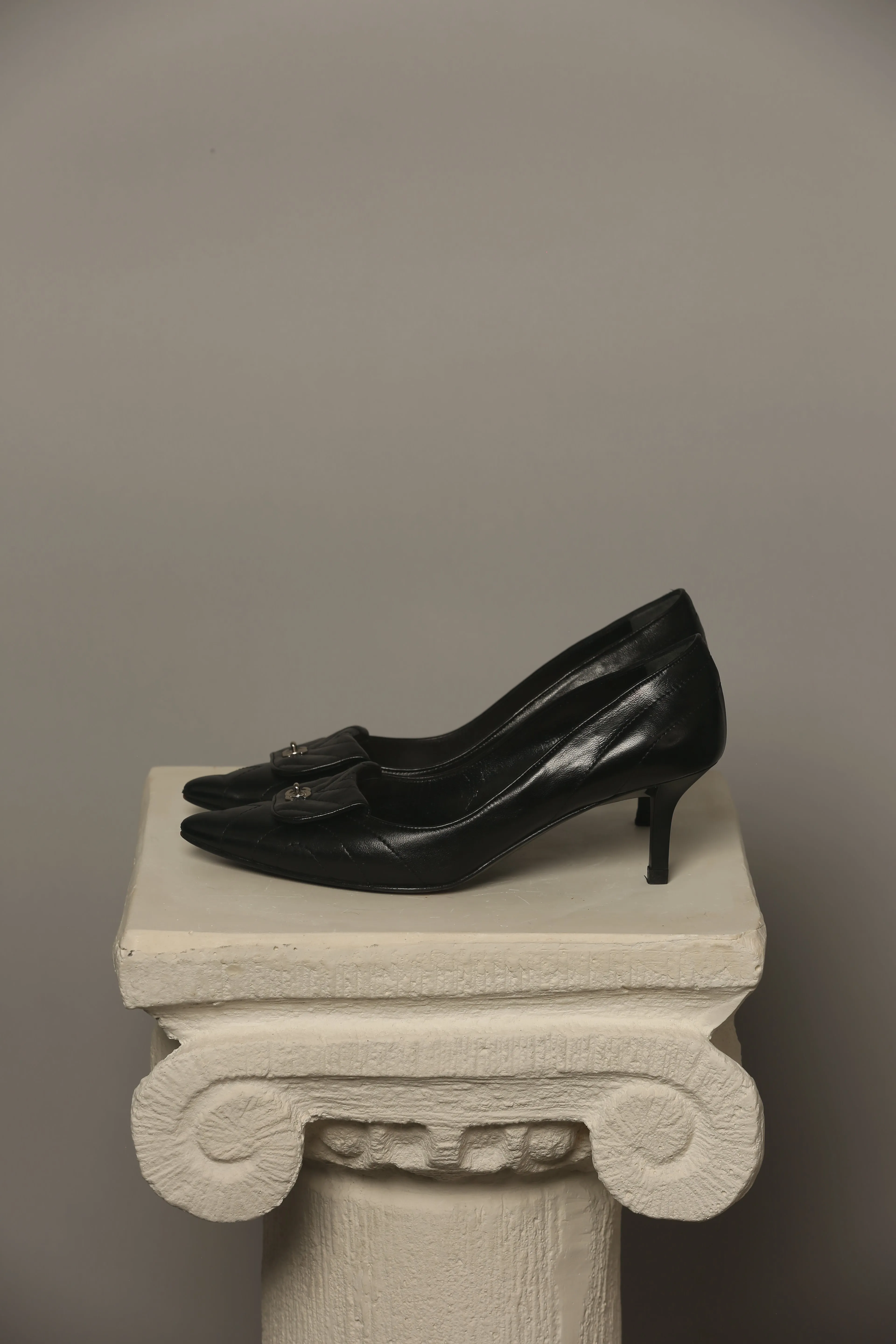 Extremely Rare CHANEL Heels