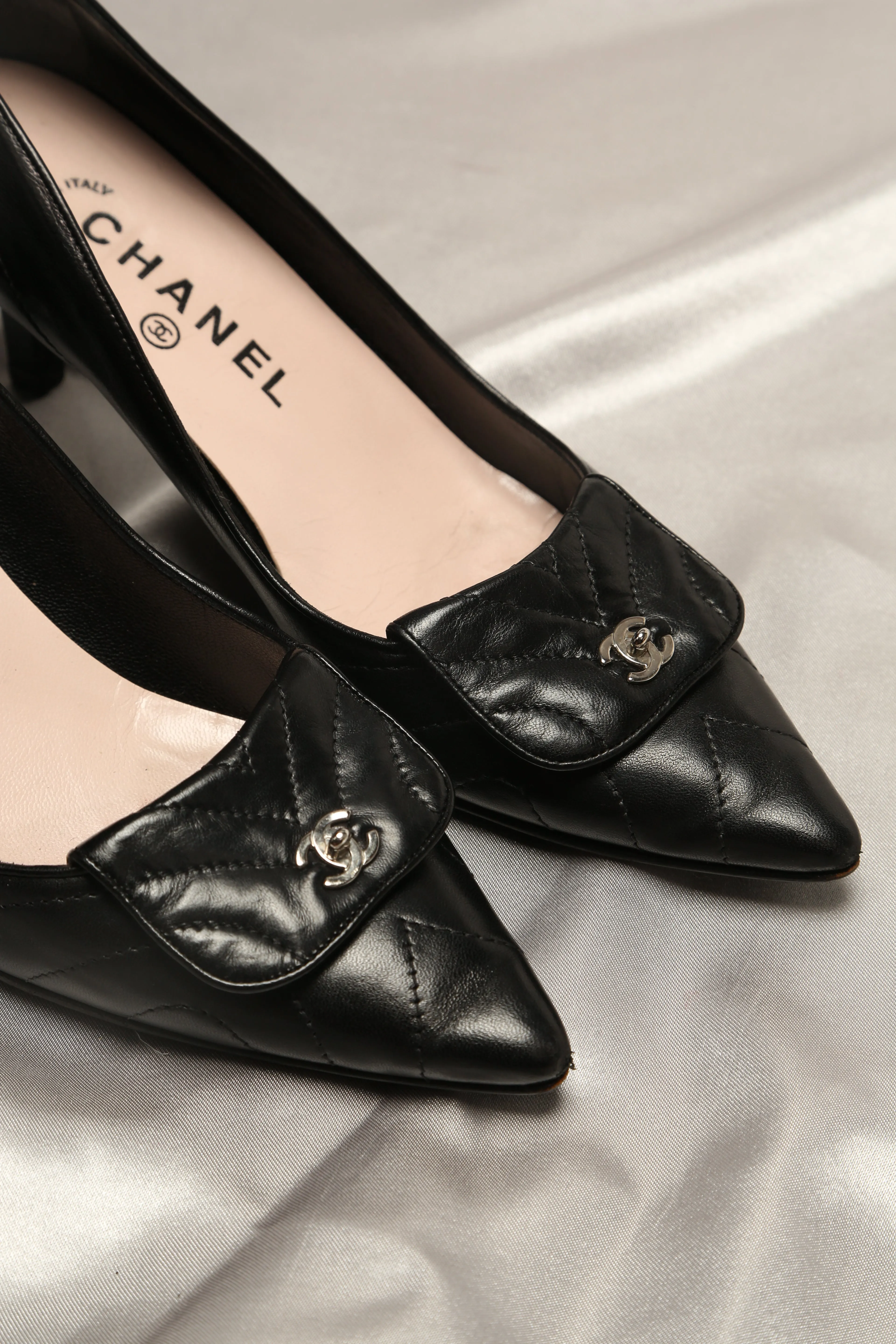 Extremely Rare CHANEL Heels