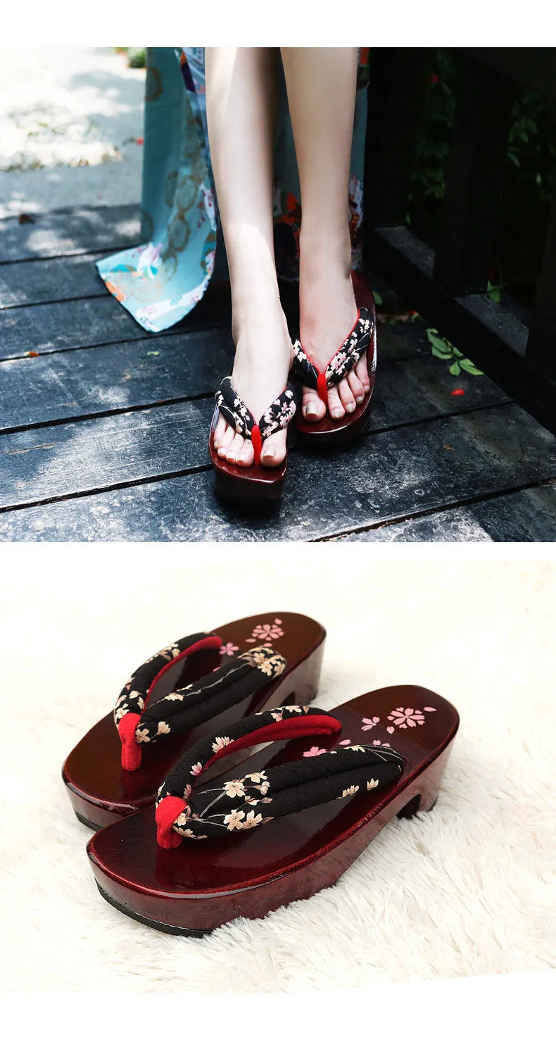 Traditional Japanese Geta Sandals with Floral Design